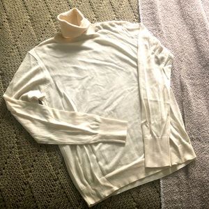 NWOT ZARA light sweater 🍂